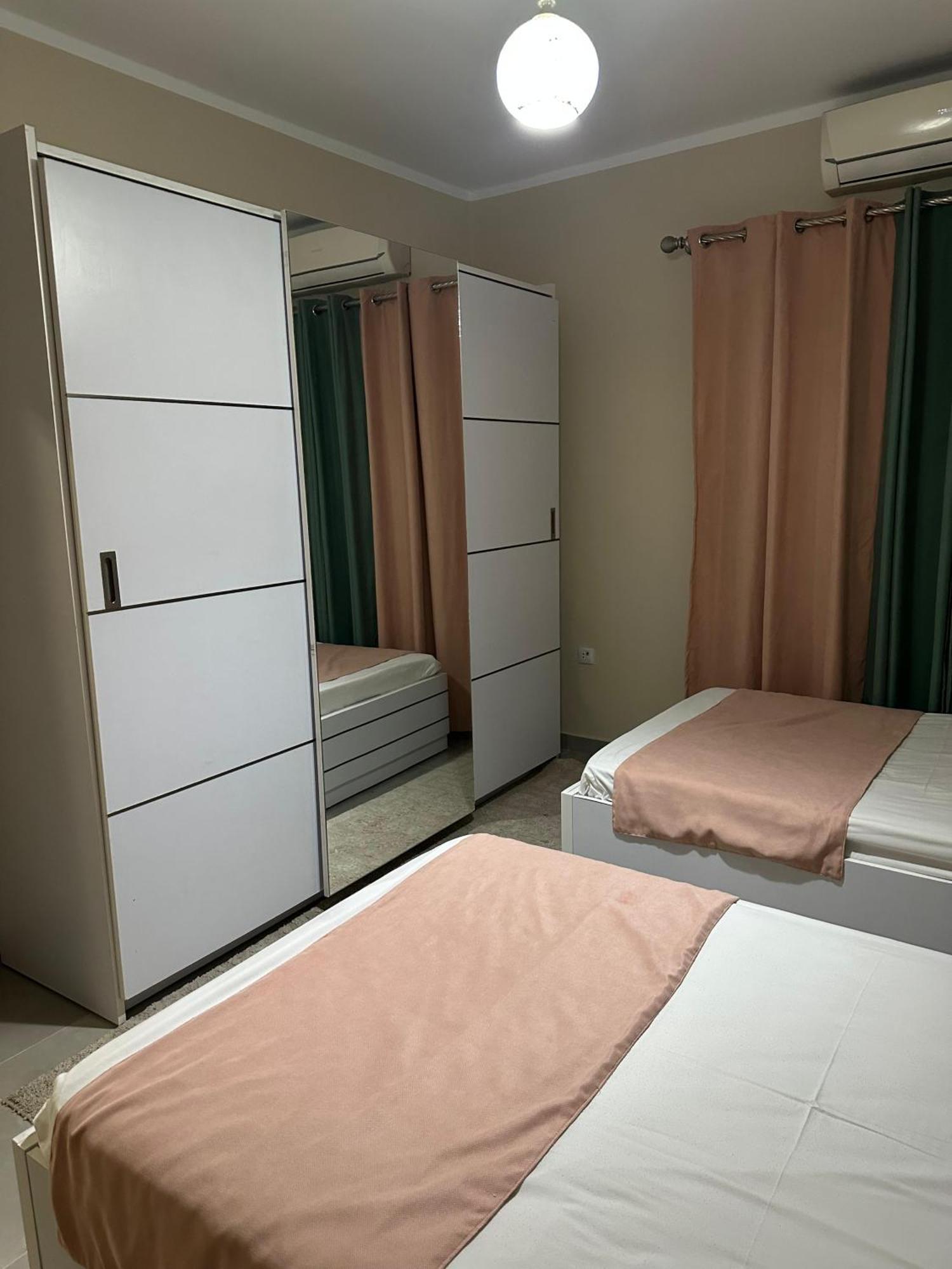 شقه مفروشه 3 غرف امام سيتي ستارز Apartment Кайро Екстериор снимка